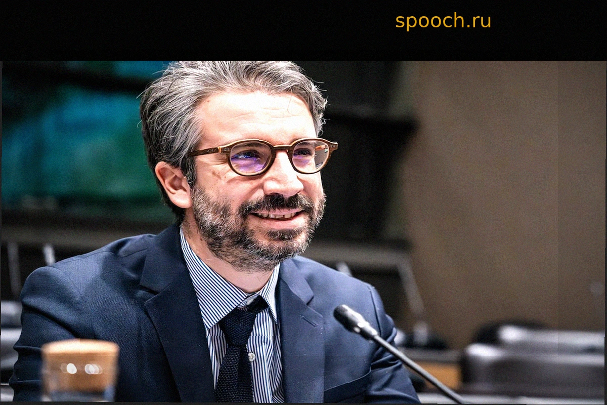 Заместитель руководителя France Télévisions отвечает критикам: Эжени Бастье, Натану Деверу, Полю Мелуну и другим