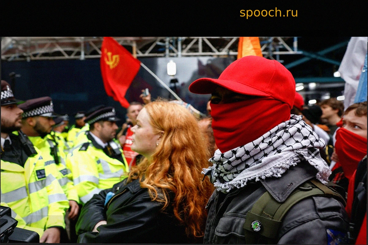 Лондон: Почти 100 000 человек на улицах для двух противоборствующих маршей